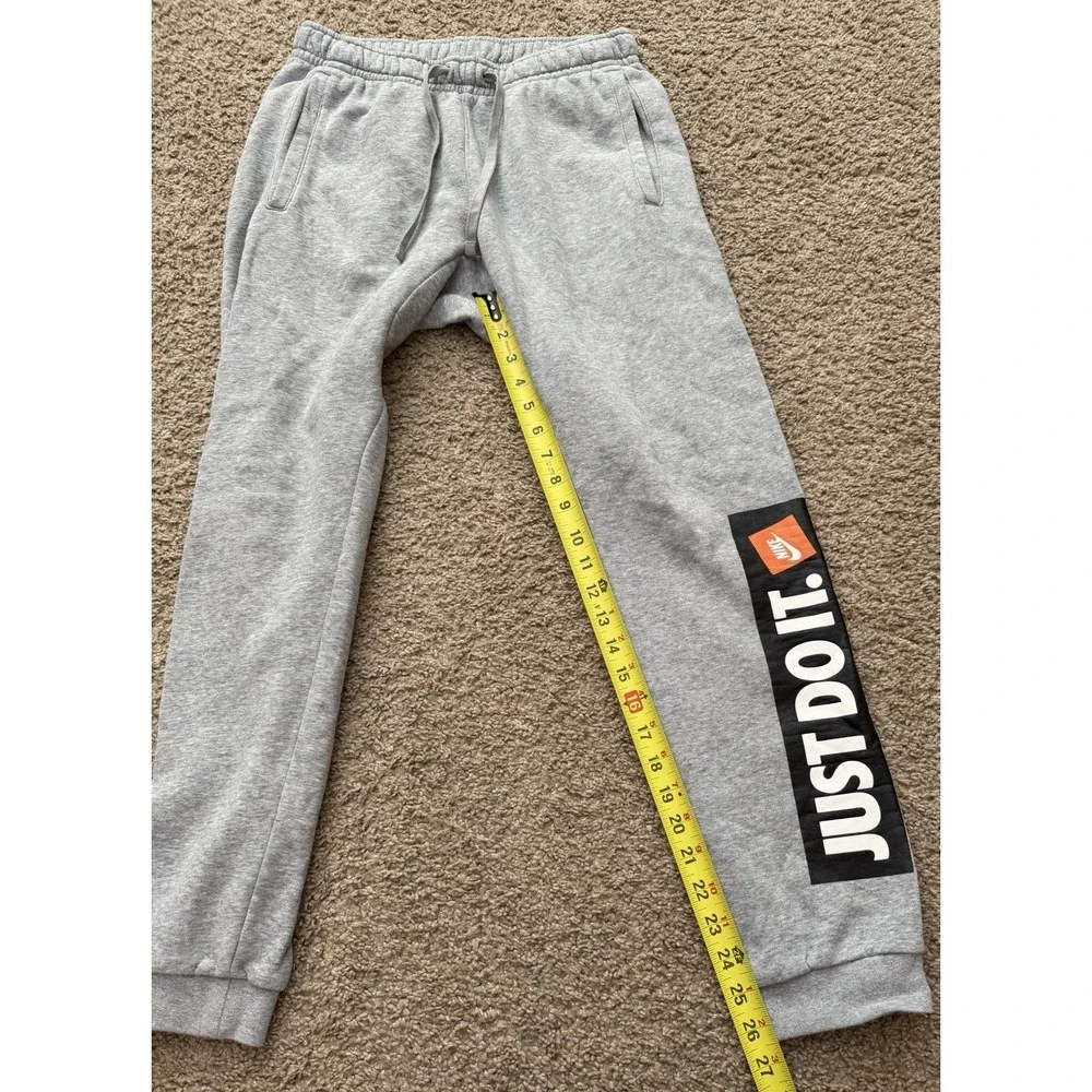 Nike Just Do It Mens Size Small Joggers Sweatpants Gray Drawstring Elastic Waist